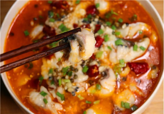 Fish Filets & Napa Cabbage with Spicy Chili Sauce 水煮鱼.