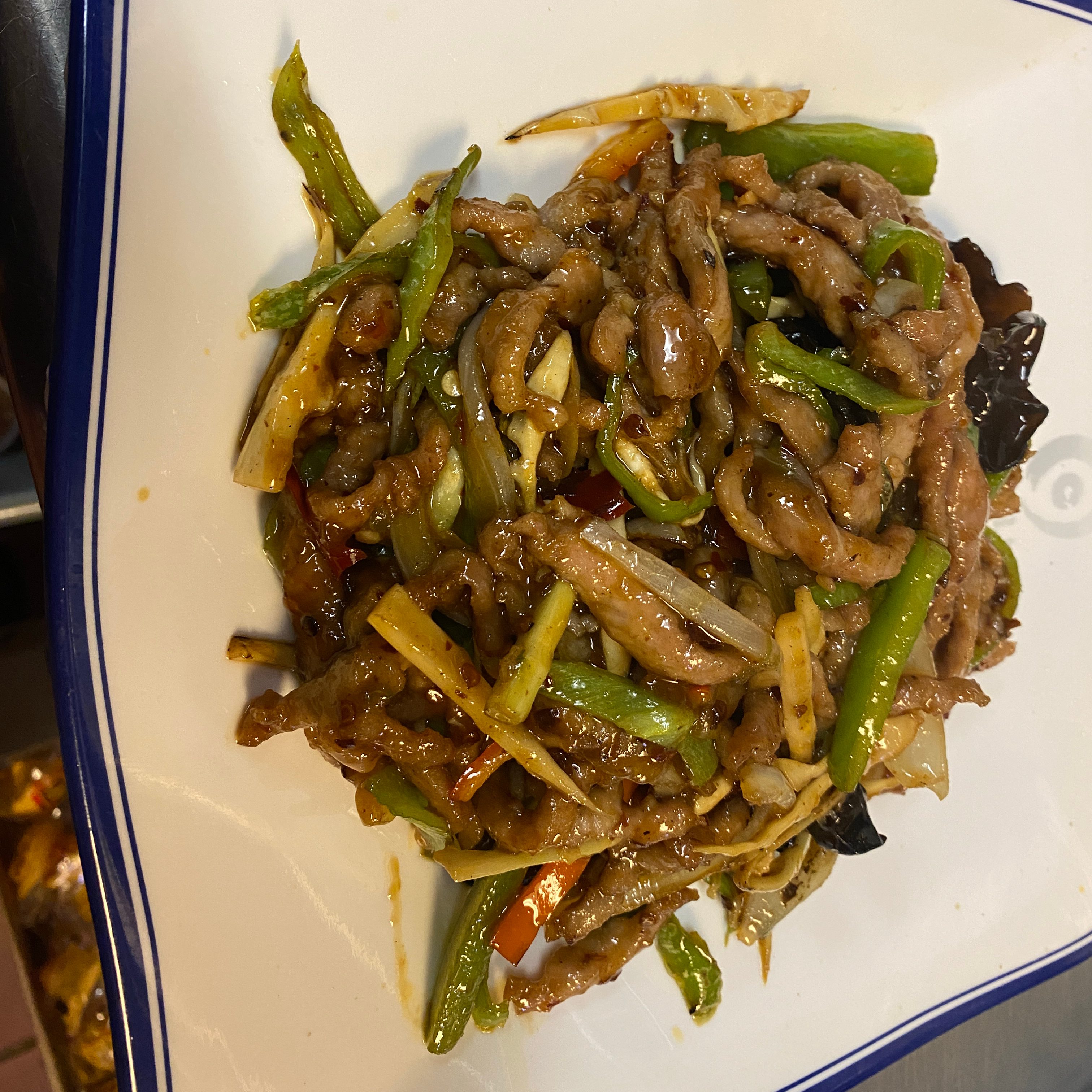 Shredded Pork with Spicy Garlic 鱼香肉丝.