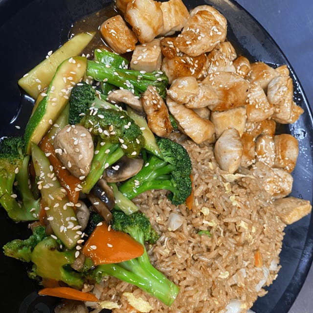 Chicken Hibachi Dinner.