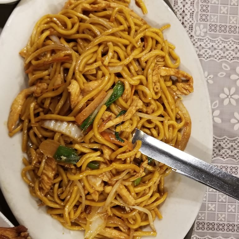 Delicious Chicken Lo Mein