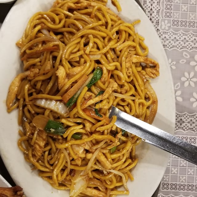 Chicken Lo Mein.