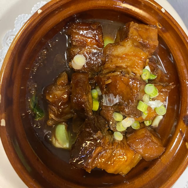 Shanghai Style Braised Pork in Brown Sauce 红烧肉.