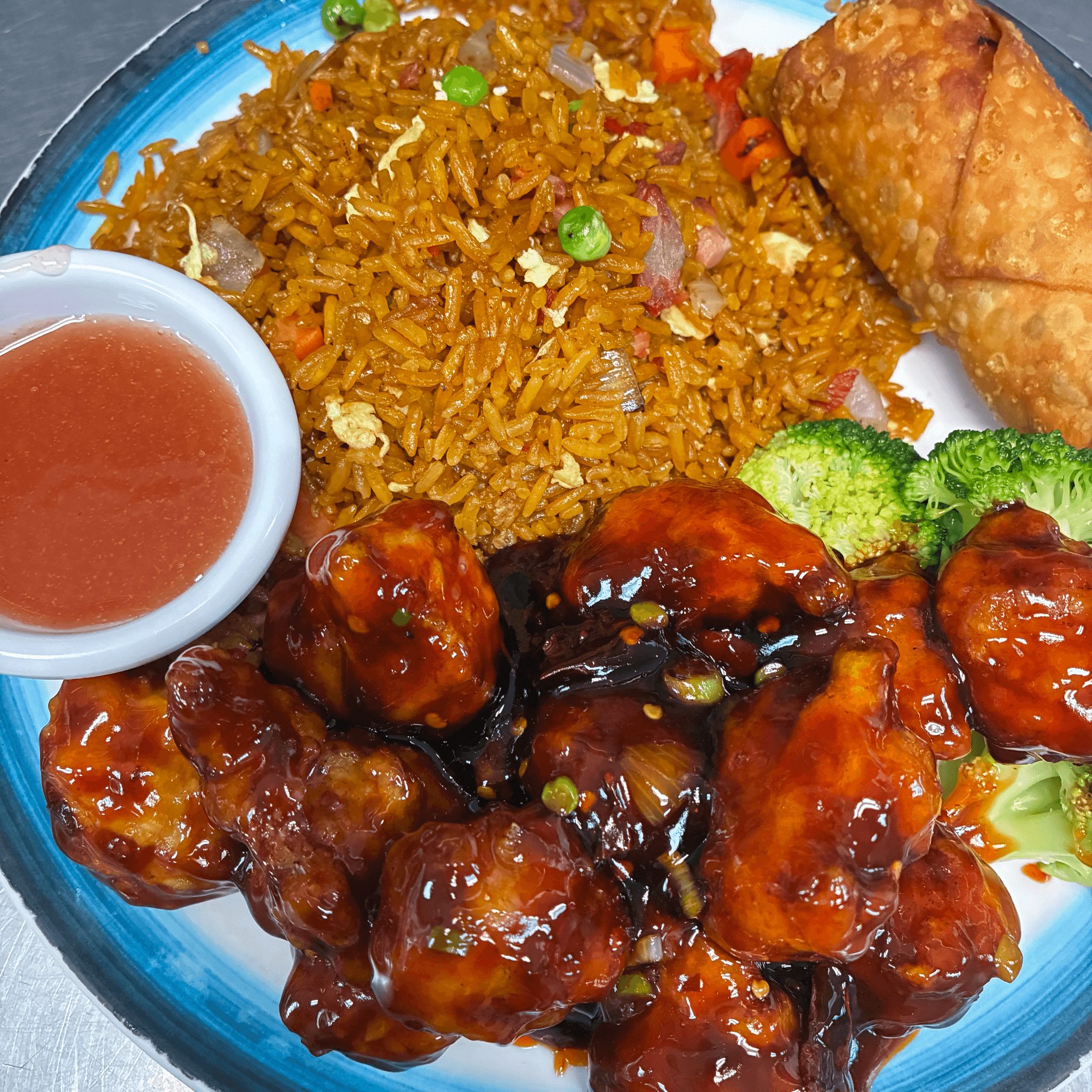 General Tso's Chicken Combo.